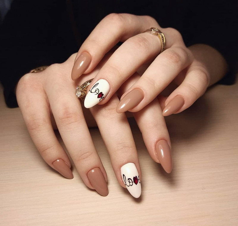 instagram.com/manita_nails