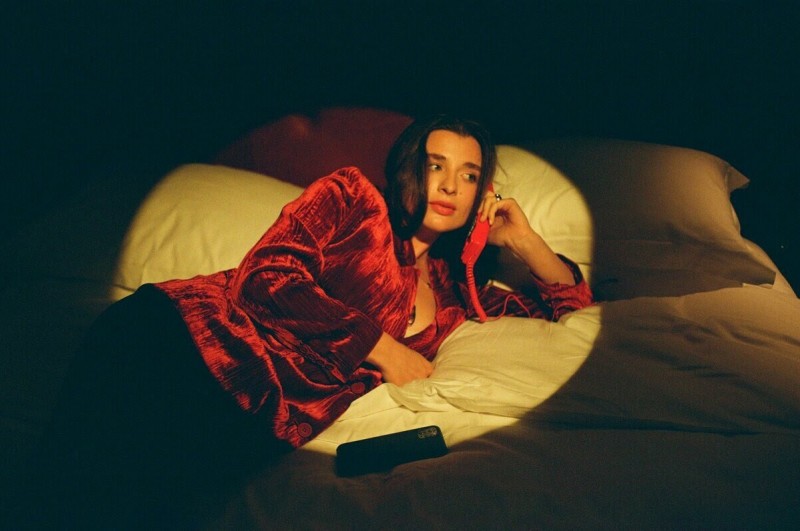 Александра Симан на съемках LOV x ULTIMA. Фото: Sasha Mademuaselle
