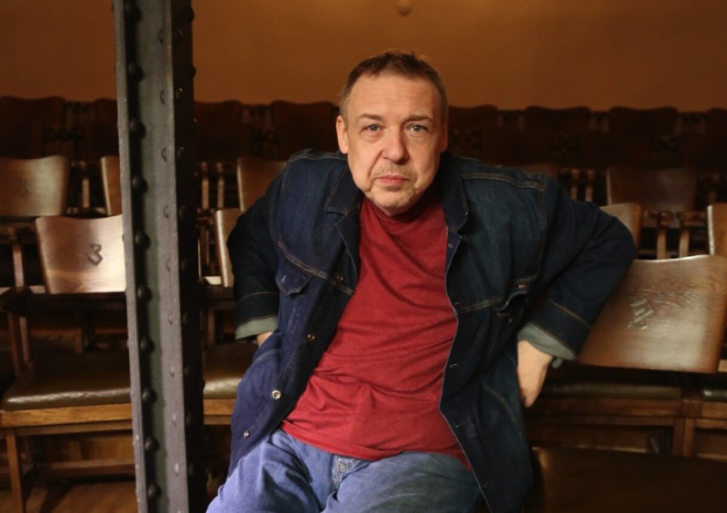 Как сейчас живет звезда Александр Семчев: Похудел в половину своего веса.