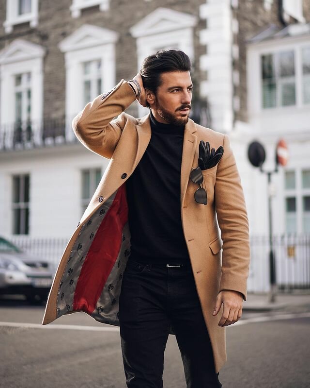 На фотографии: Rowan Row