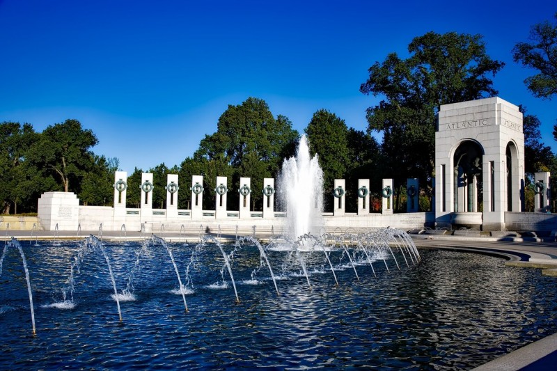 Памятник 16 миллионам американских солдат, погибшим на Второй Мировой Войне (фото David Mark)