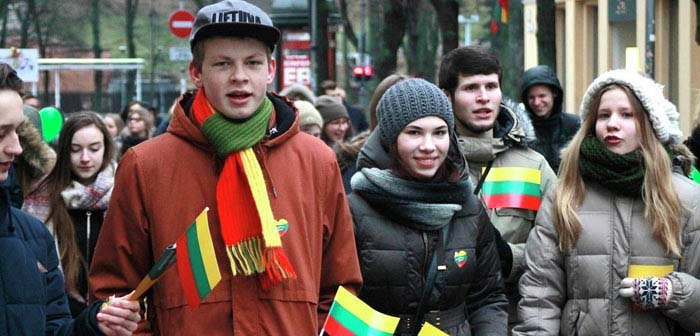 Топ 10 Стран в которых женщины живут намного дольше мужчин