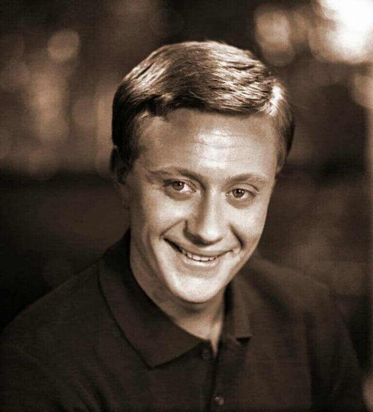 Молодой Андрей Миронов.