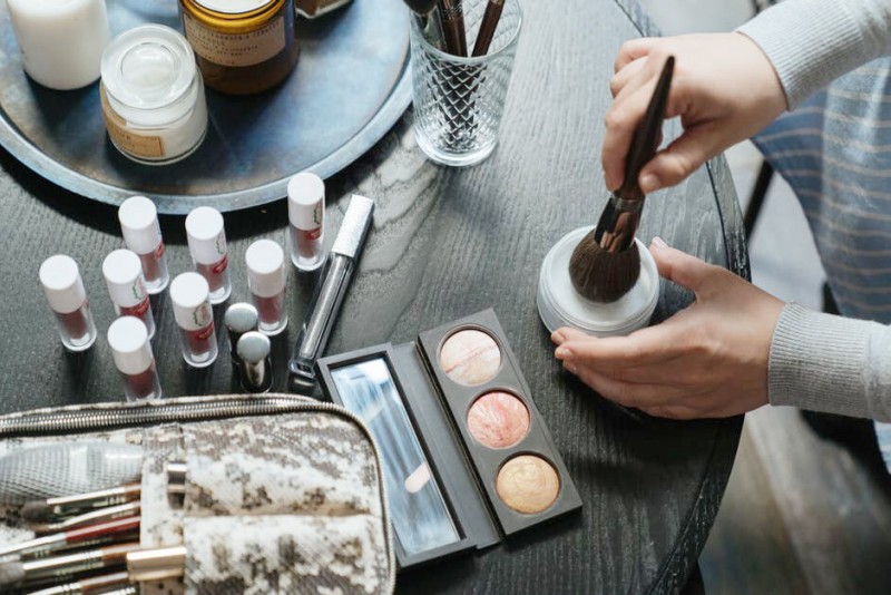 Купить дорогую косметику за копейки? И еще заработать на ней? Мы расскажем как!