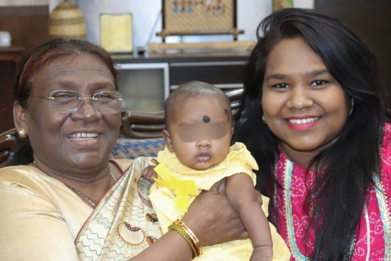 Драупади Мурму с внучкой и дочерью ИтшириФото: соцсети