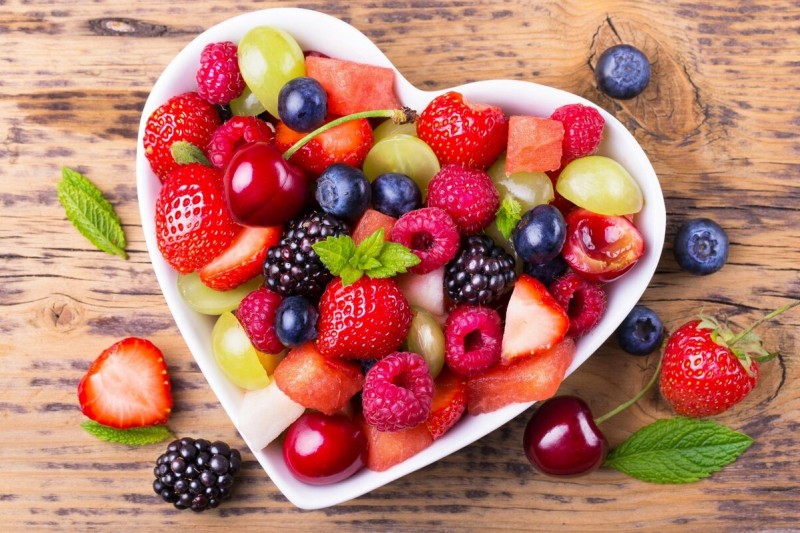 10 самых полезных летних ягод для красоты и здоровья организма